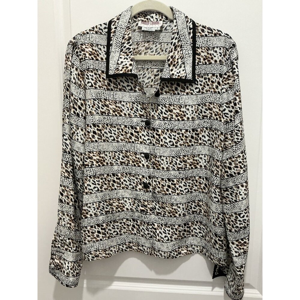 Maggy London Button Up Blouse Size 4 Animal Print 100% Silk
